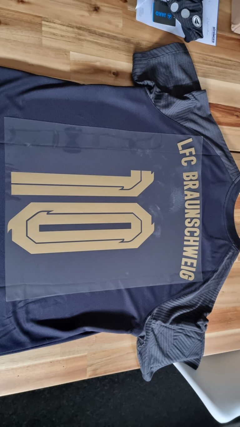 Teamwear für Vereine und Mannschaften – echte Arbeit von LENZMEDIA